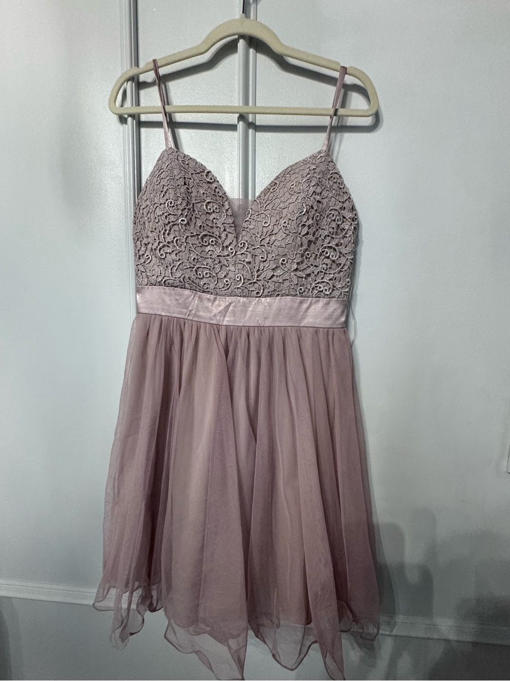 My Michelle Lace Bodice Chiffon Spaghetti Strap Dress in Dusty Pink